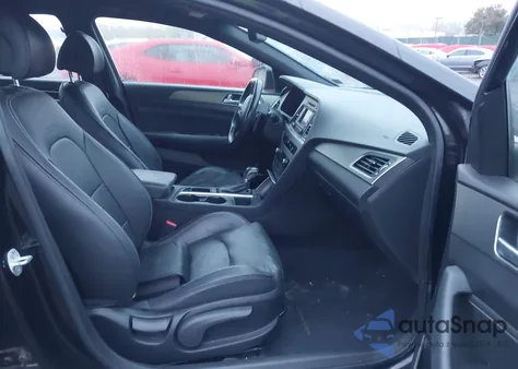 2015 Hyundai Sonata Sport 2.0T z USA, uszkodzony, nr VIN 5NPE34AB7FH153264